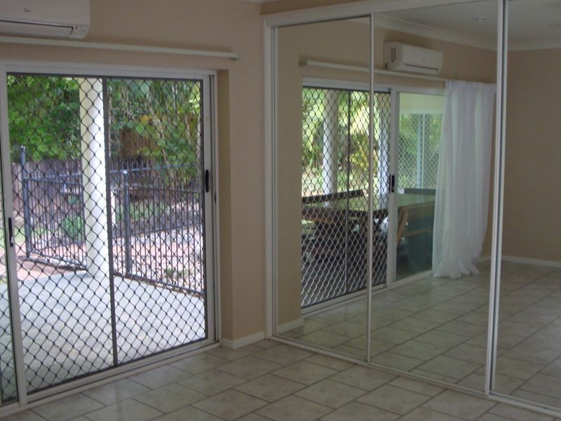 16 Glacier Road, Kamerunga QLD 4870