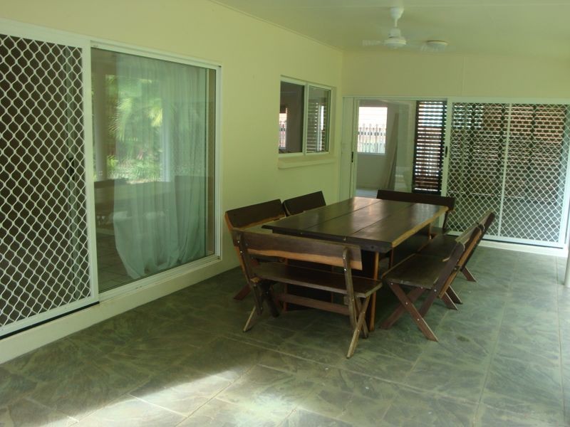 16 Glacier Road, Kamerunga QLD 4870