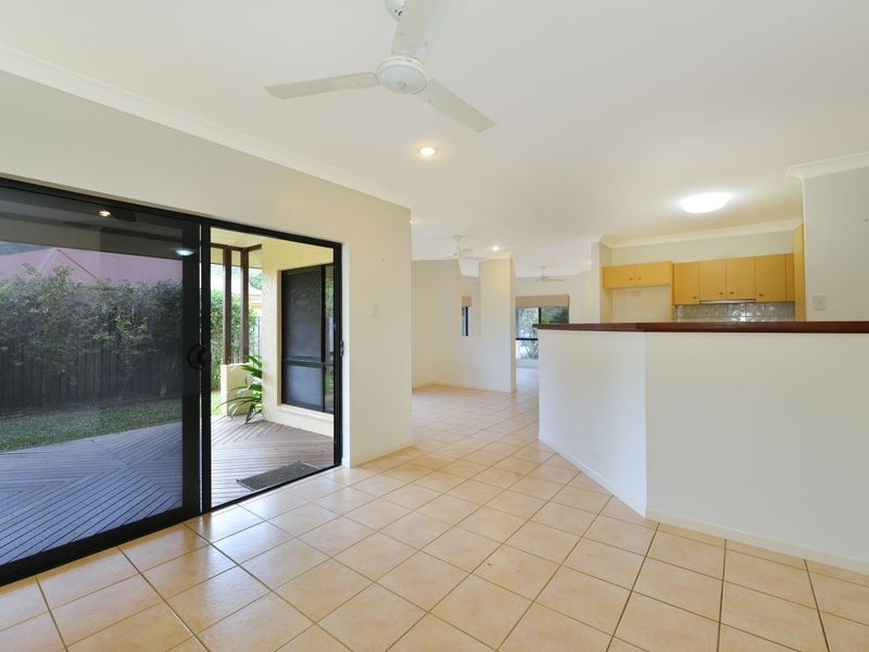 27 Gamburra Drive, Redlynch QLD 4870