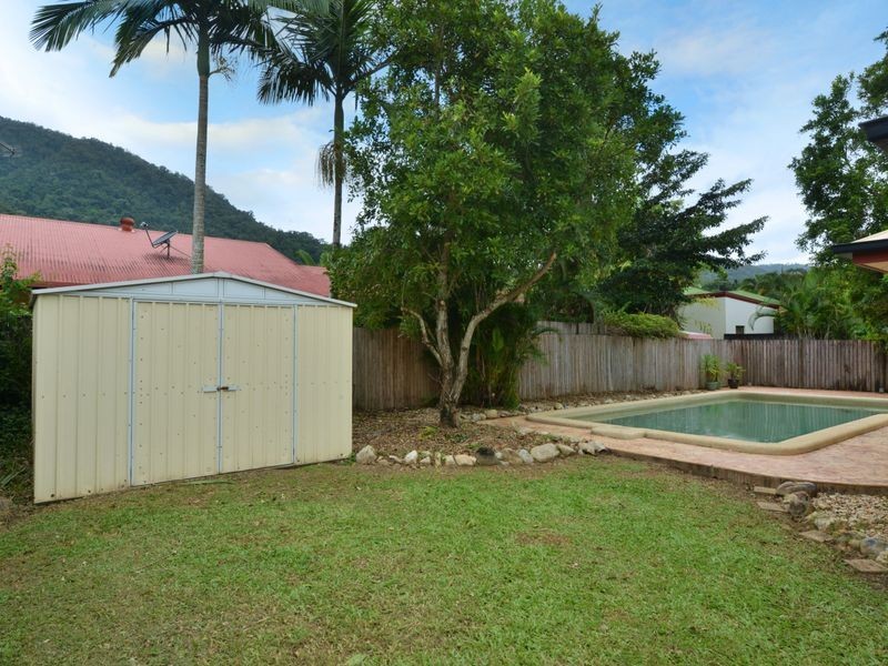 27 Gamburra Drive, Redlynch QLD 4870