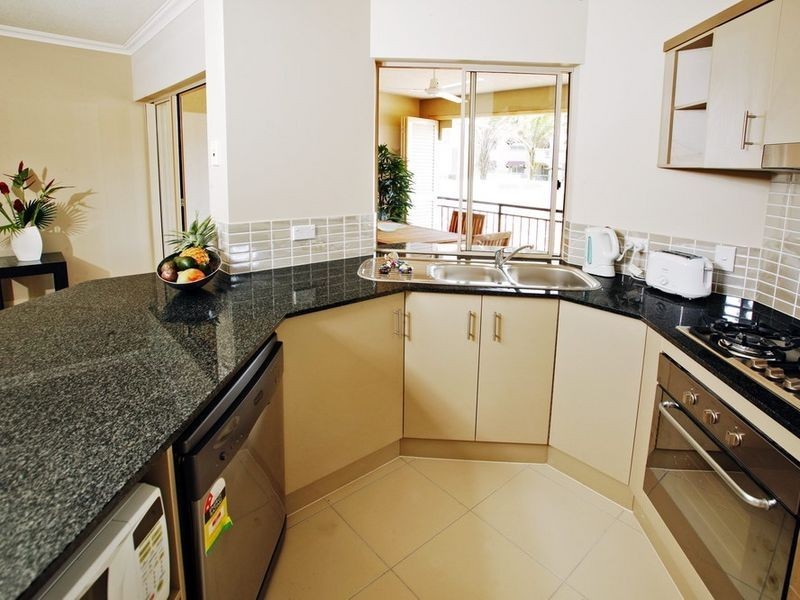 755/12-21 Gregory Street, Westcourt QLD 4870