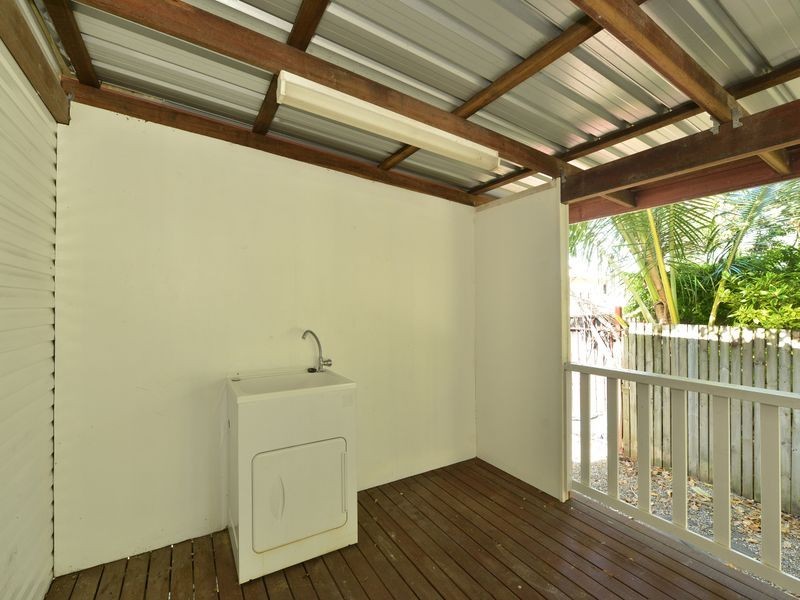 4 Moignard Street, Manoora QLD 4870