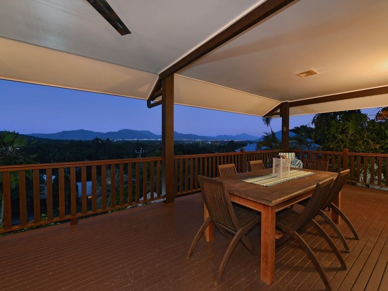 130 Hillview Crescent, Whitfield QLD 4870