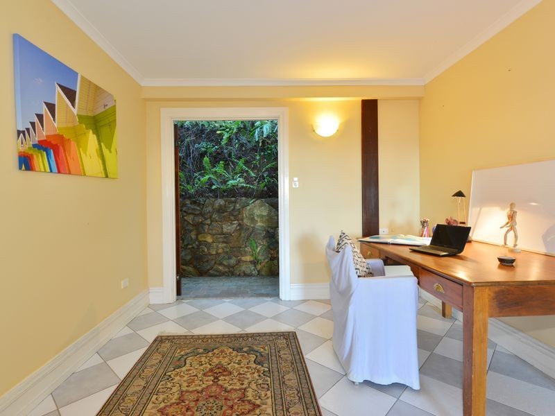 130 Hillview Crescent, Whitfield QLD 4870