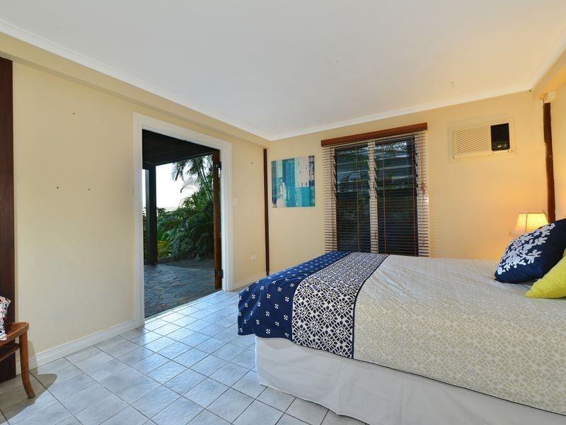 130 Hillview Crescent, Whitfield QLD 4870