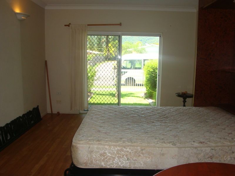 Manoora QLD 4870