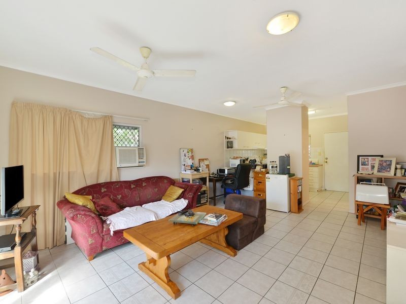 1/2 Grantala Street, Manoora QLD 4870