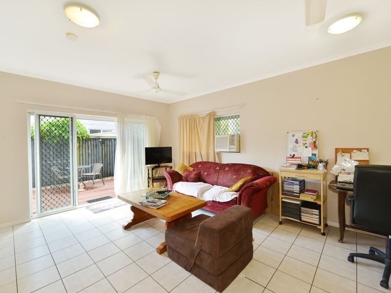 1/2 Grantala Street, Manoora QLD 4870