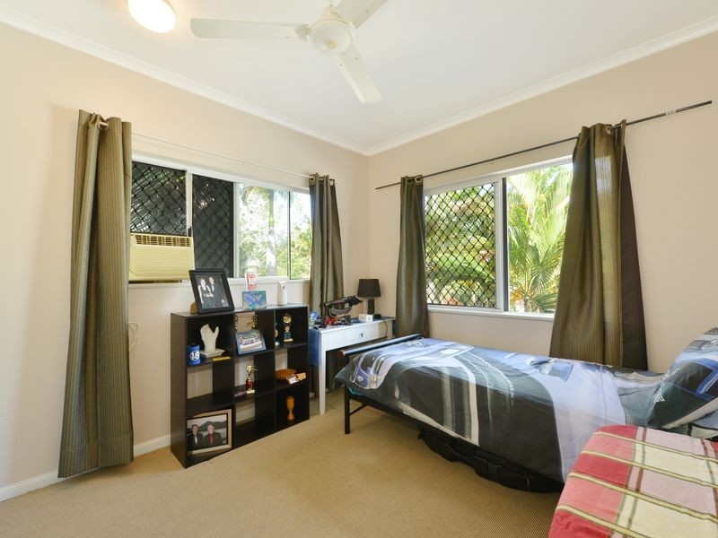 1/2 Grantala Street, Manoora QLD 4870