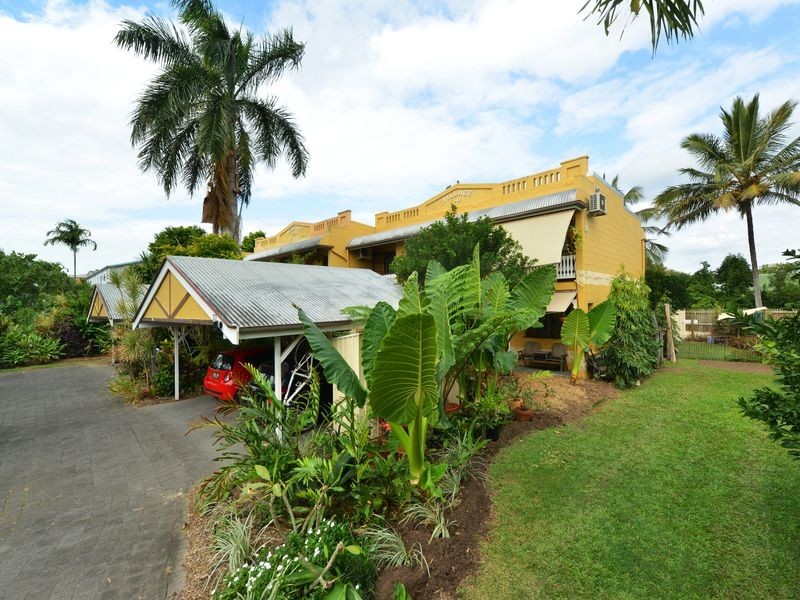 23/404 McCoombe Street, Mooroobool QLD 4870