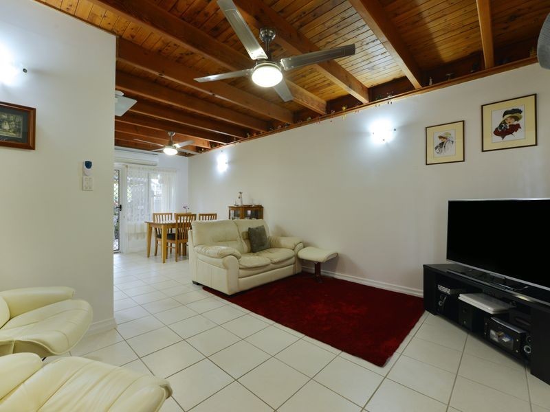 23/404 McCoombe Street, Mooroobool QLD 4870