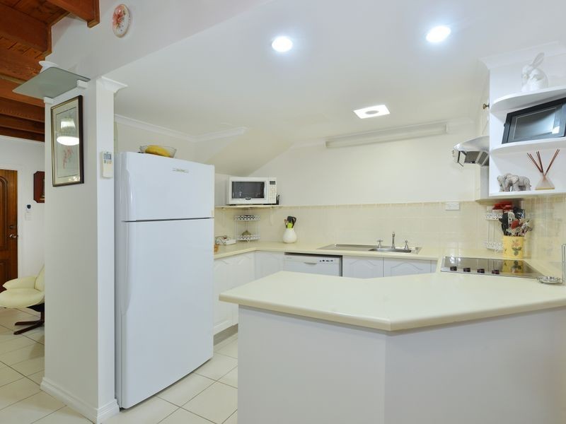 23/404 McCoombe Street, Mooroobool QLD 4870