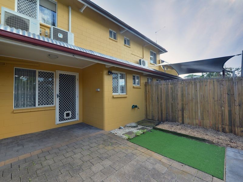 23/404 McCoombe Street, Mooroobool QLD 4870