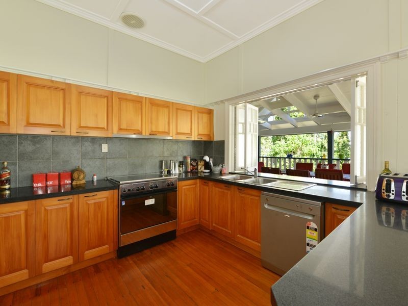 31 Hall Street, Edge Hill QLD 4870