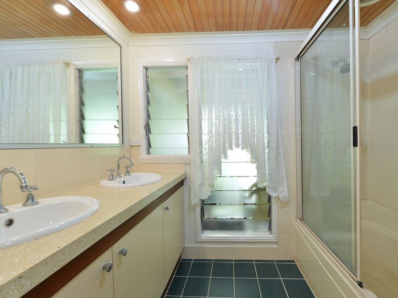 31 Hall Street, Edge Hill QLD 4870