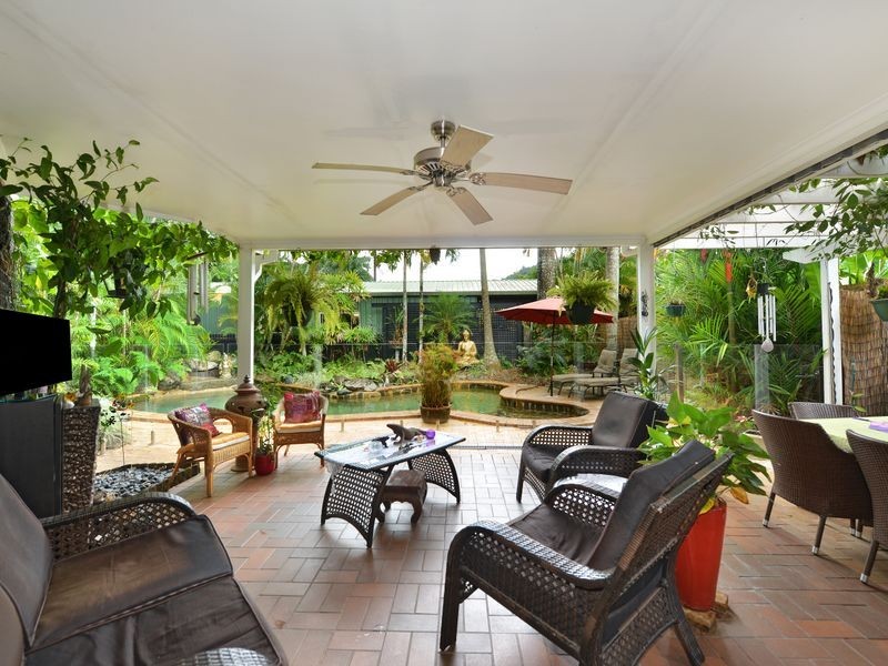 21 McHugh Crescent, Whitfield QLD 4870