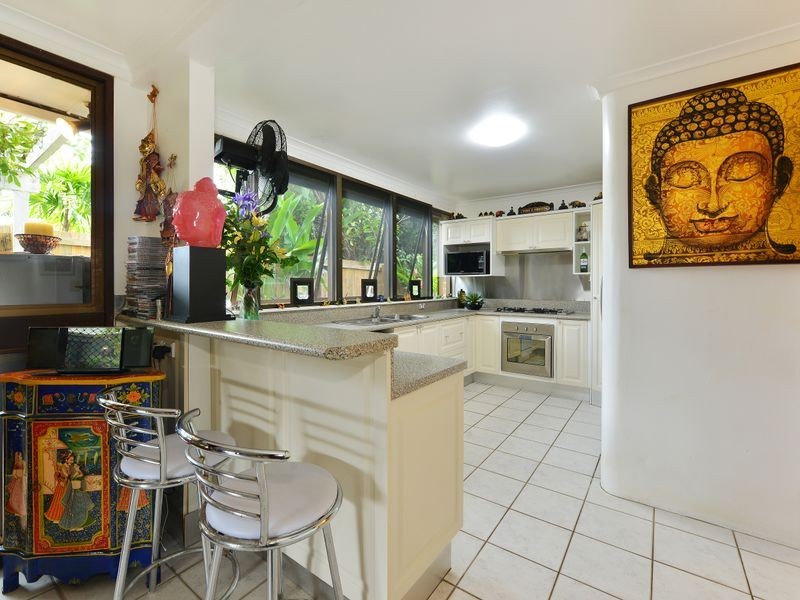 21 McHugh Crescent, Whitfield QLD 4870