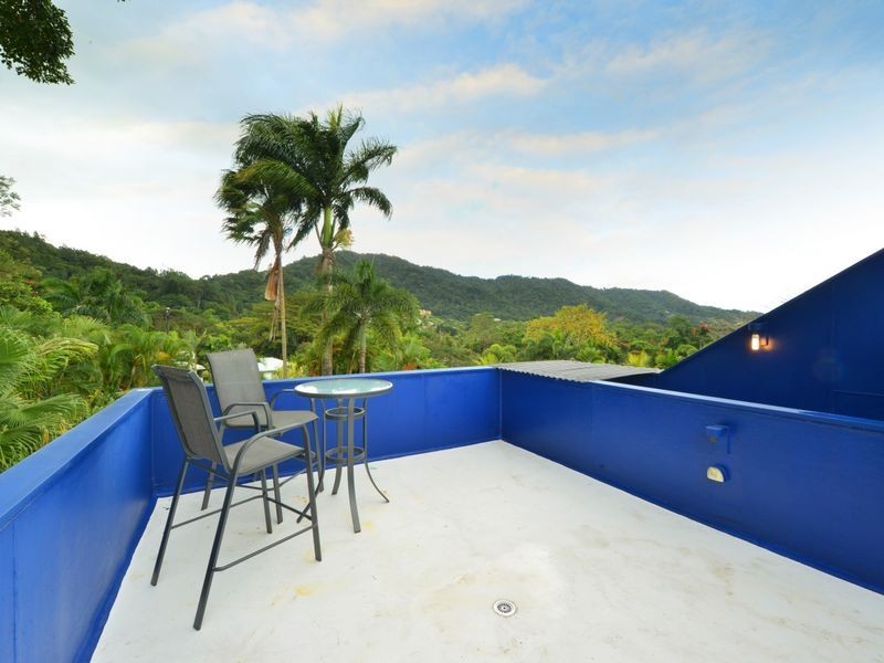 21 McHugh Crescent, Whitfield QLD 4870