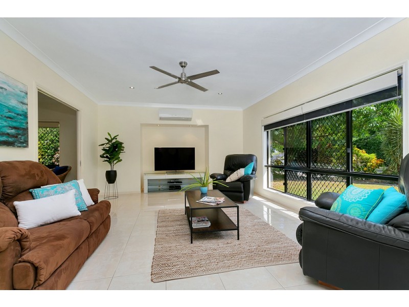 108 Springbrook Avenue, Redlynch QLD 4870