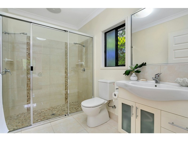 108 Springbrook Avenue, Redlynch QLD 4870