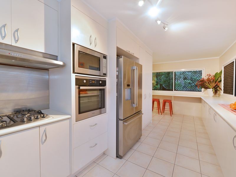 34 Nolan Street, Whitfield QLD 4870
