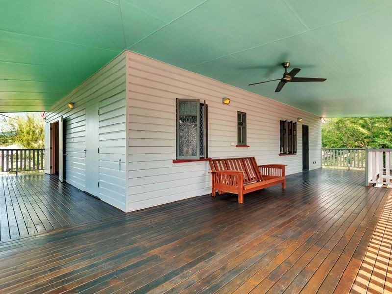 64 Macilwraith Street, Manoora QLD 4870