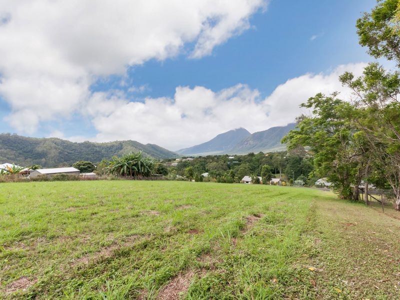 5 Claim Close, Gordonvale QLD 4865