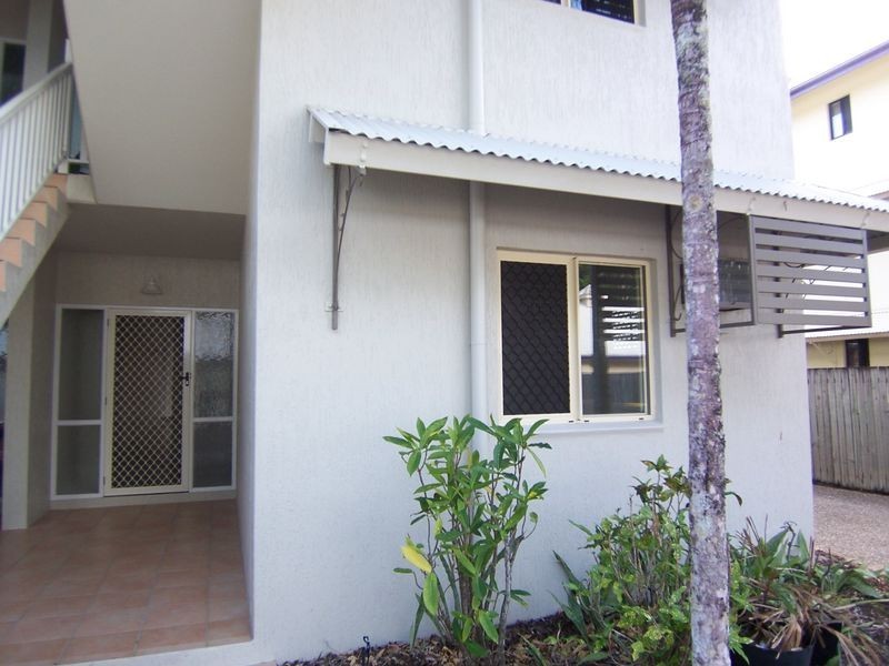 1/41 Sims Esplanade, Yorkeys Knob QLD 4878