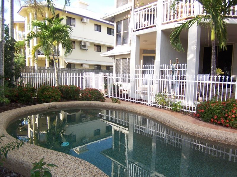 1/41 Sims Esplanade, Yorkeys Knob QLD 4878