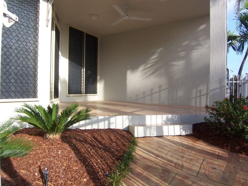 1/41 Sims Esplanade, Yorkeys Knob QLD 4878