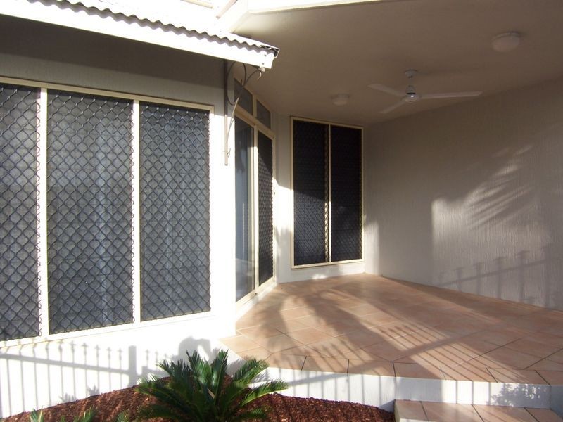 1/41 Sims Esplanade, Yorkeys Knob QLD 4878