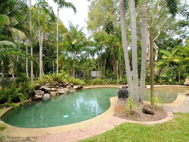 Yorkeys Knob QLD 4878