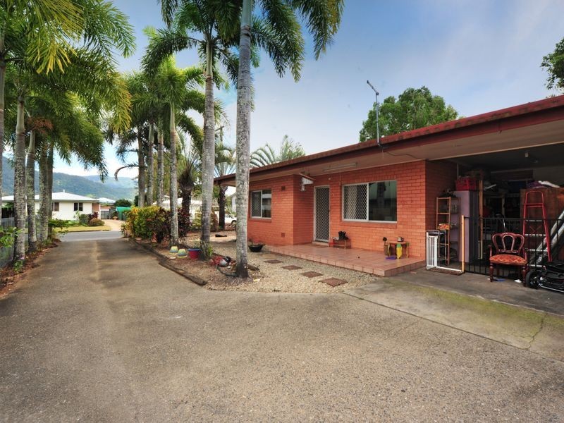 1/40 Clarke Street, Manunda QLD 4870