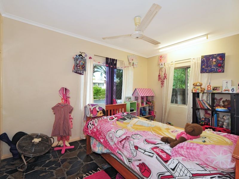 1/40 Clarke Street, Manunda QLD 4870