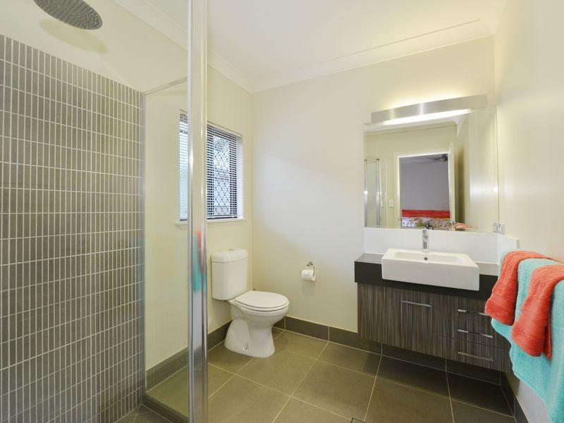 14 Raffles Avenue, Redlynch QLD 4870