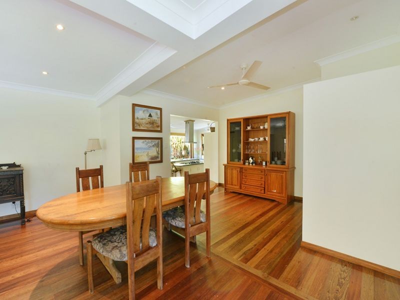 4 Byrnes Close, Whitfield QLD 4870