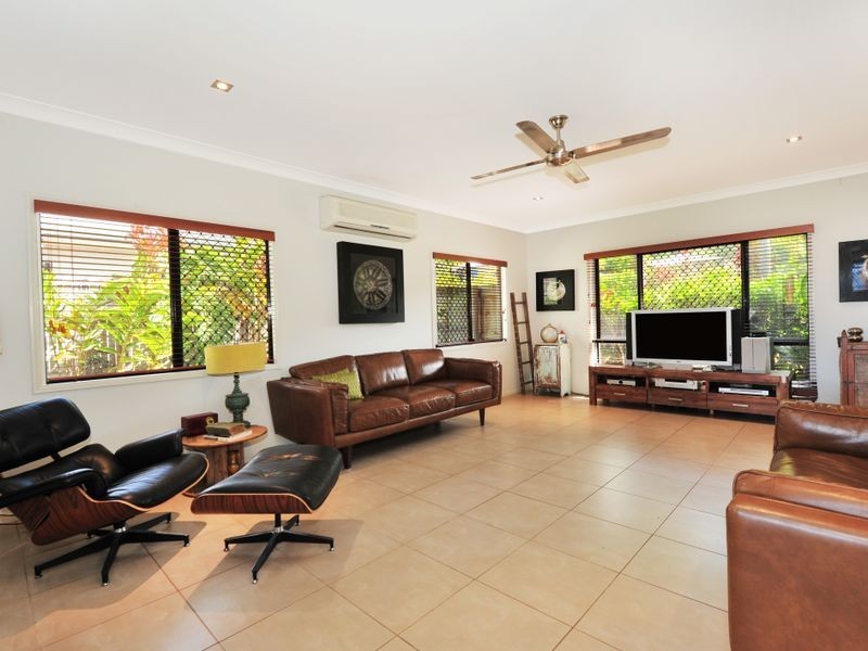 108 McFarlane Drive, Kanimbla QLD 4870