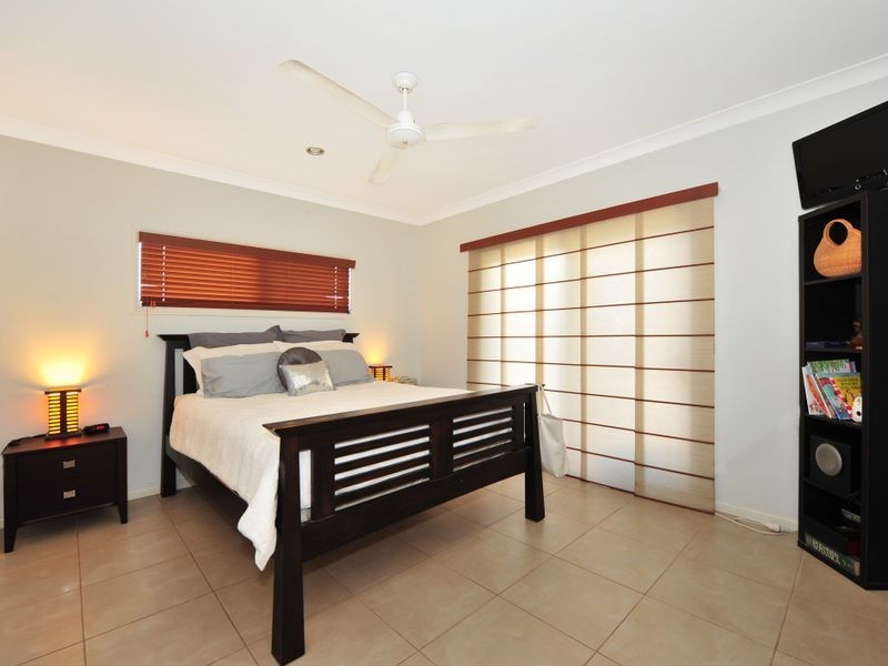 108 McFarlane Drive, Kanimbla QLD 4870