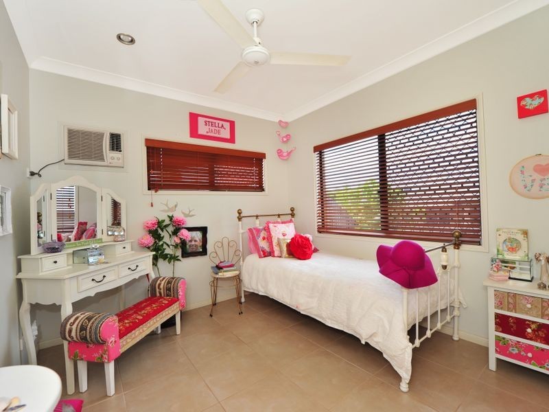 108 McFarlane Drive, Kanimbla QLD 4870