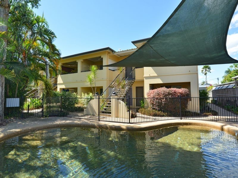 1/217 Spence Street, Bungalow QLD 4870