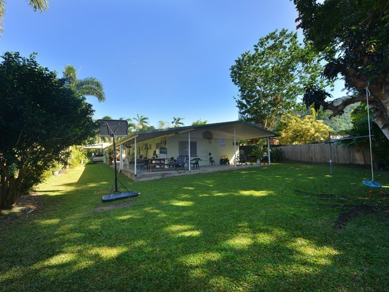 174 Jensen Street, Edge Hill QLD 4870