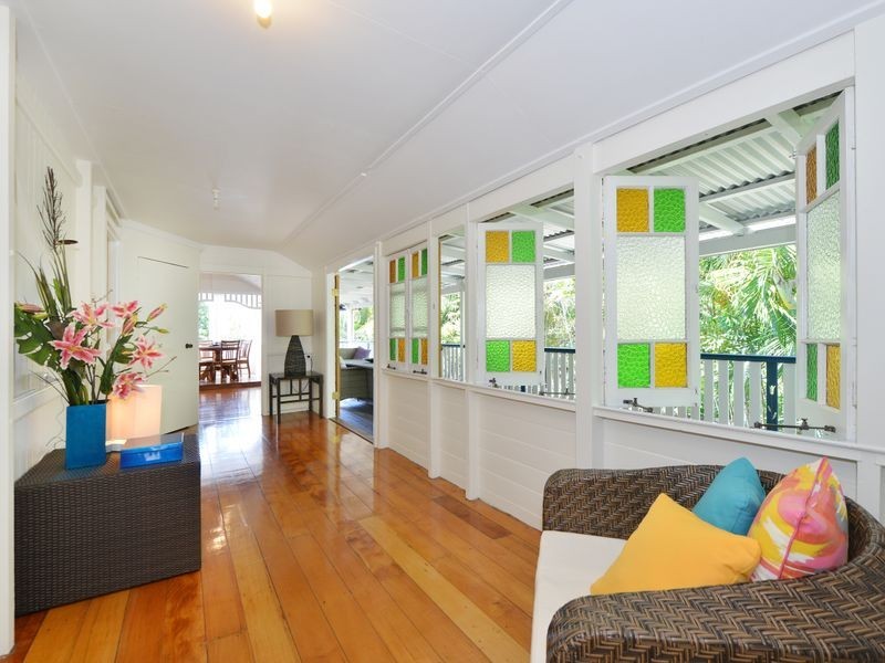 2/14 Holmes Street, Stratford QLD 4870