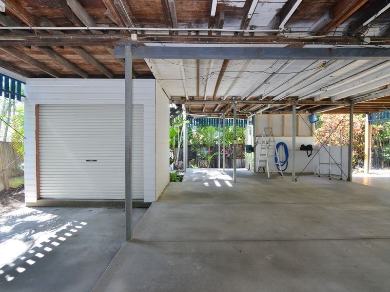 2/14 Holmes Street, Stratford QLD 4870