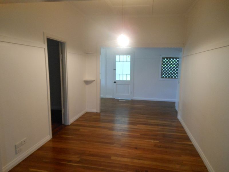 Manoora QLD 4870