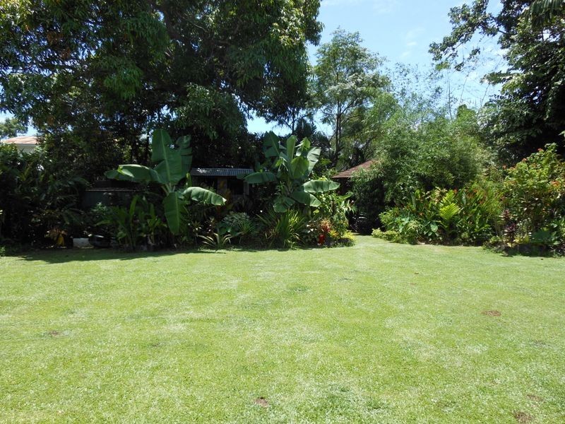 Manoora QLD 4870