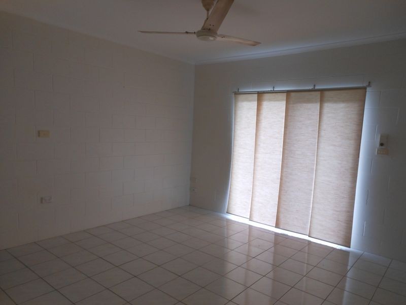 2/17 Ingham Court, Mooroobool QLD 4870