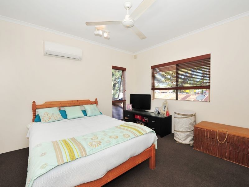 2/10 Hill Street, Manunda QLD 4870