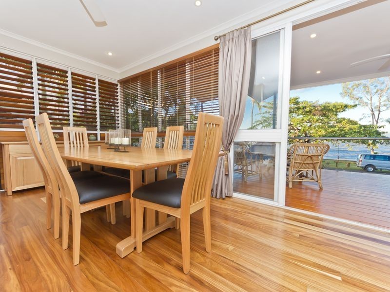 Holloways Beach QLD 4878