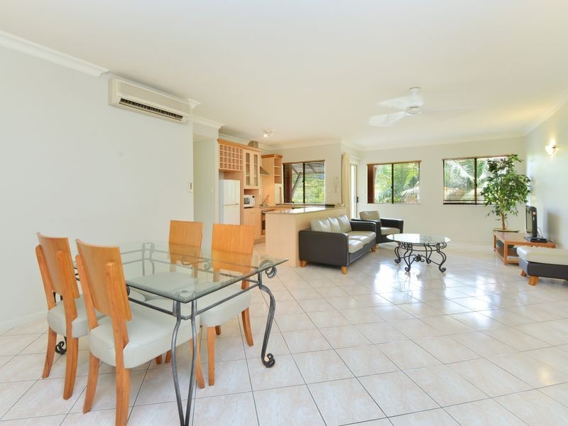 1124/2 Greenslopes Street, Cairns North QLD 4870