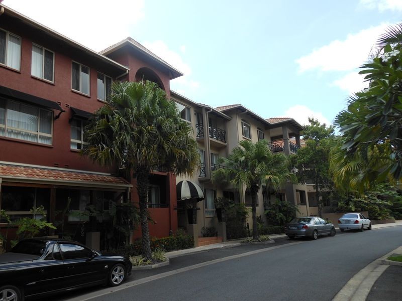 1628/2-10 Greenslopes Street, Cairns North QLD 4870